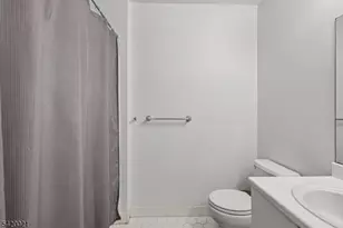 1608 Cypress Ln, East Brunswick Township, NJ 08816 - Photo 17