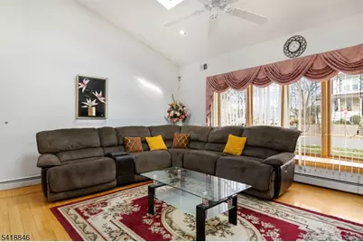 81 Hastings Ave, Nutley, NJ 07110 - Photo 5