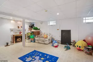 81 Hastings Ave, Nutley, NJ 07110 - Photo 19