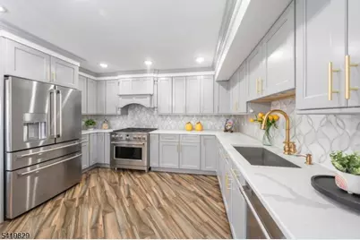 739 Kingston Ave, Kenilworth, NJ 07033 - Photo 7