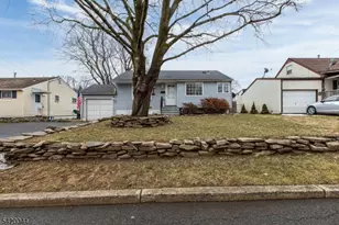 135 Riverview Rd, Phillipsburg, NJ 08865 - Photo 1