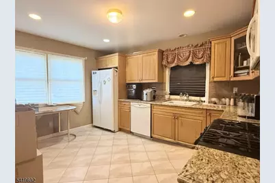 58 B River St, Lodi, NJ 07644 - Photo 7