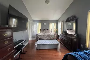 10 Governor Haines St, Hamburg, NJ 07419 - Photo 9