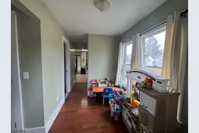 10 Governor Haines St, Hamburg, NJ 07419 - Photo 11