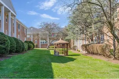 605 Grove St #15, Clifton, NJ 07013 - Photo 17