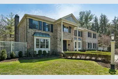 3 Denman Ct, Millburn, NJ 07078 - Photo 3