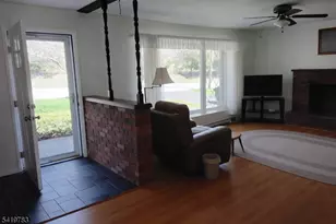 831 Uniontown Rd, Lopatcong Township, NJ 08865 - Photo 7