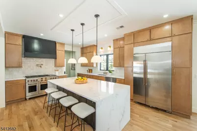 6 Harvale Dr, Florham Park, NJ 07932 - Photo 3