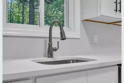 916 W Commodore Blvd, Jackson, NJ 08527 - Photo 9