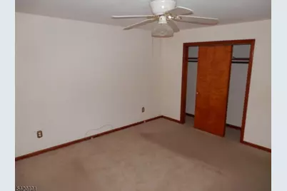 2105 Wood Ave, Roselle, NJ 07203 - Photo 11