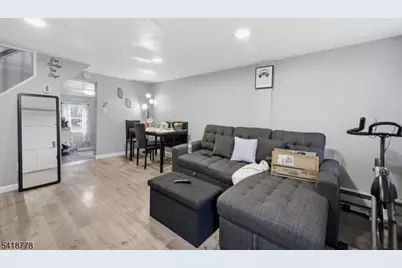 261 W Main St, Bound Brook, NJ 08805 - Photo 5