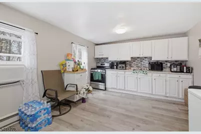 261 W Main St, Bound Brook, NJ 08805 - Photo 9