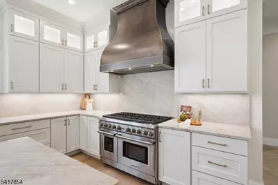 58 Midwood Ter, Madison, NJ 07940 - Photo 11