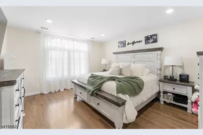 38 Center St, Belleville, NJ 07109 - Photo 15