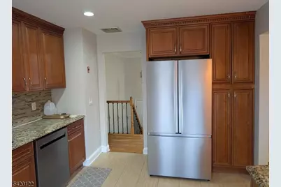 139 Halsey Rd, Parsippany, NJ 07054 - Photo 7