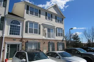 132 Limerick Ln, Lopatcong Township, NJ 08865 - Photo 3