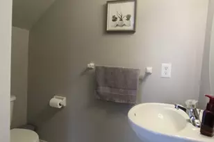 132 Limerick Ln, Lopatcong Township, NJ 08865 - Photo 9