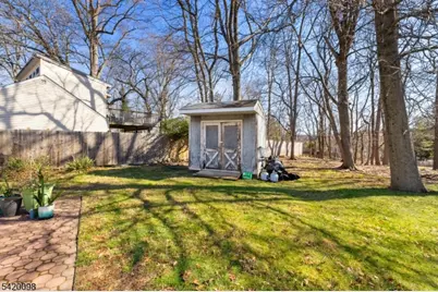 15 Nestro Rd, West Orange Township, NJ 07052 - Photo 9