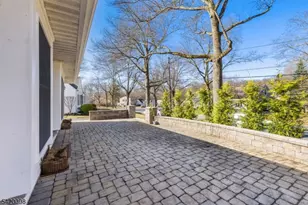 15 Nestro Rd, West Orange Township, NJ 07052 - Photo 3