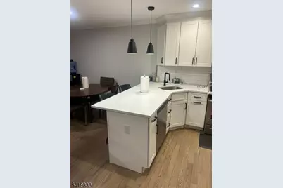 15 Rector Ave, Woodbridge Township, NJ 07095 - Photo 9