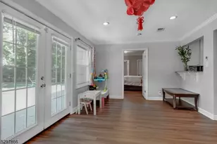 43 Woodcrest Dr, Livingston, NJ 07039 - Photo 11