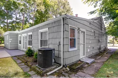 43 Woodcrest Dr, Livingston, NJ 07039 - Photo 3