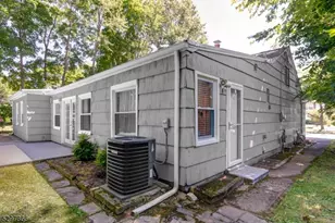 43 Woodcrest Dr, Livingston, NJ 07039 - Photo 3