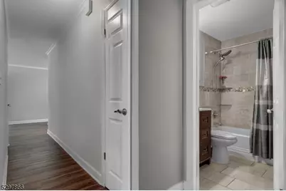 43 Woodcrest Dr, Livingston, NJ 07039 - Photo 23