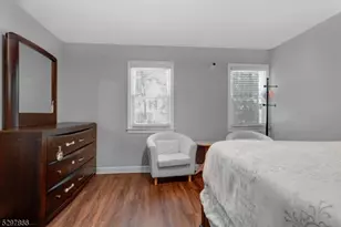 43 Woodcrest Dr, Livingston, NJ 07039 - Photo 17