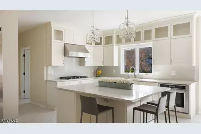 57 Briarwood Dr, Warren Township, NJ 07059 - Photo 11