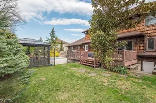 3 S Hampton Dr, Fairfield, NJ 07004 - Photo 39