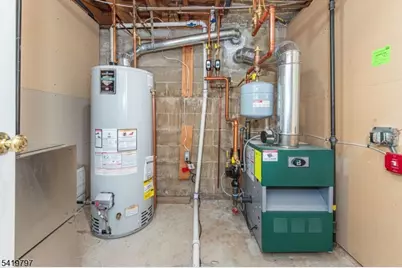 3 S Hampton Dr, Fairfield, NJ 07004 - Photo 31