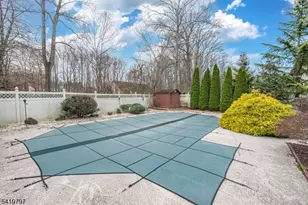 3 S Hampton Dr, Fairfield, NJ 07004 - Photo 35