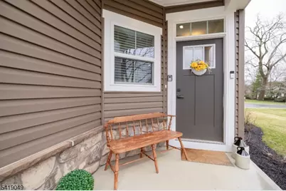 35 Sparrowhawk St, Washington Township, NJ 07882 - Photo 3