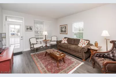 35 Sparrowhawk St, Washington Township, NJ 07882 - Photo 5