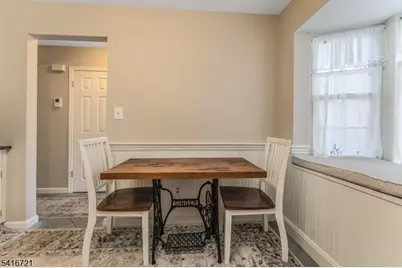 107 Franklin Ct, Raritan Township, NJ 08822 - Photo 7