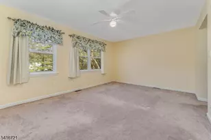 107 Franklin Ct, Raritan Township, NJ 08822 - Photo 17