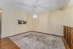 107 Franklin Ct, Raritan Township, NJ 08822 - Photo 9