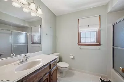 250 Old York Rd, Raritan Township, NJ 08822 - Photo 19