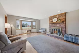 250 Old York Rd, Raritan Township, NJ 08822 - Photo 5