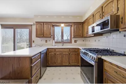 250 Old York Rd, Raritan Township, NJ 08822 - Photo 13