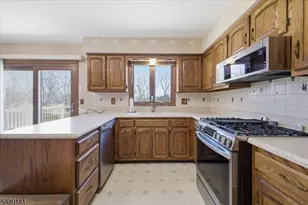 250 Old York Rd, Raritan Township, NJ 08822 - Photo 13