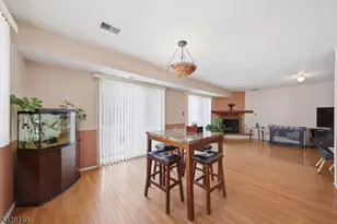 58 Woods Edge Dr, Roxbury Township, NJ 07876 - Photo 9