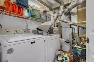 36 Carlisle Ct, Franklin Township, NJ 08873 - Photo 21