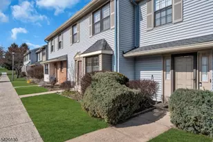 36 Carlisle Ct, Franklin Township, NJ 08873 - Photo 3