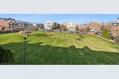 95 Vaughan Dr, Newark, NJ 07103 - Photo 17