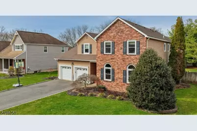 96 Beechwood Cir, Hillsborough Township, NJ 08844 - Photo 7