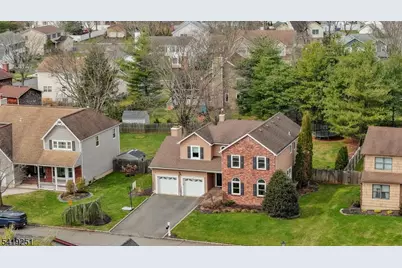 96 Beechwood Cir, Hillsborough Township, NJ 08844 - Photo 9