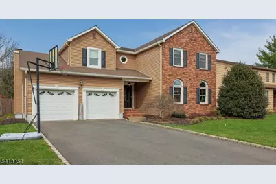 96 Beechwood Cir, Hillsborough Township, NJ 08844 - Photo 5