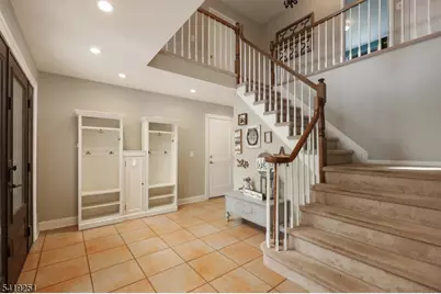 96 Beechwood Cir, Hillsborough Township, NJ 08844 - Photo 15